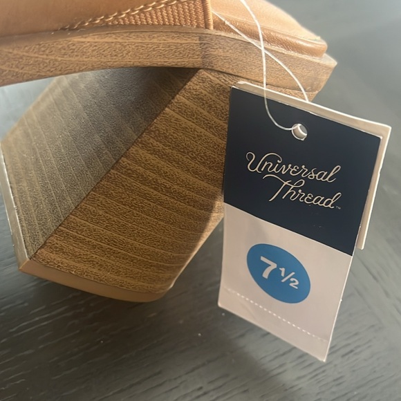 Universal Thread Tan Mules - Picture 3 of 6